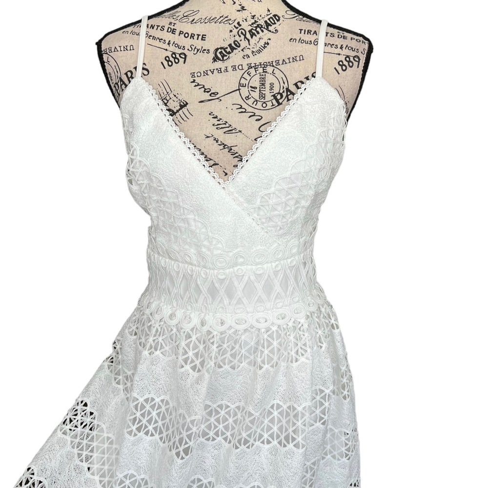 Guess Dress NWOT - Picture 7 of 17